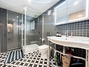 Photo 10- click for photo gallery